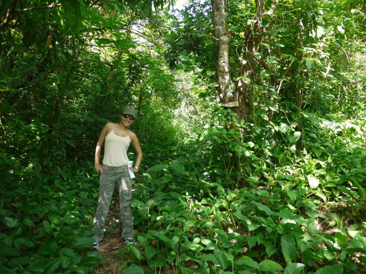 Climbing toward El Morro during the hike