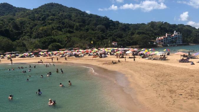 Taboga’s beach at the start of summer 2020